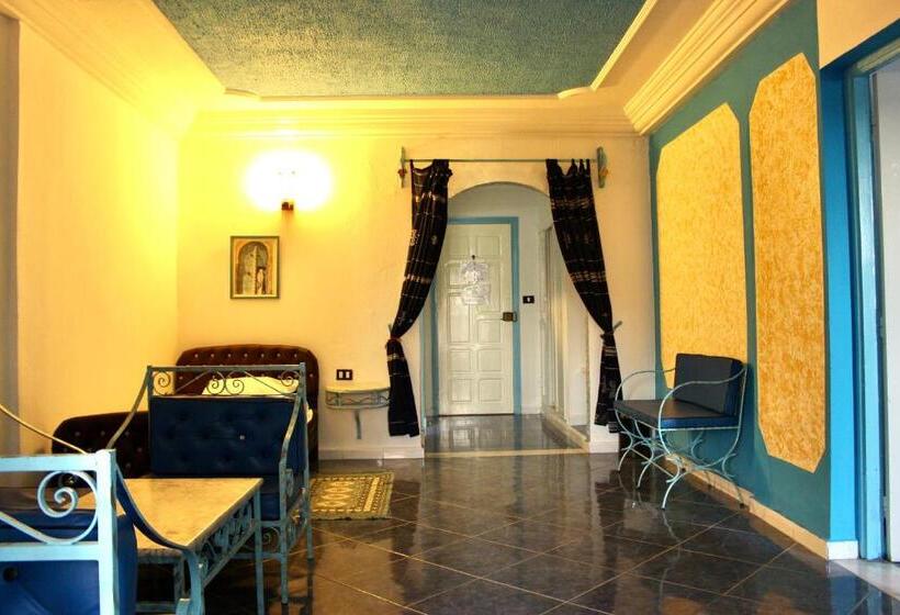 اتاق استاندارد, Donia