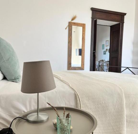Номер Стандарт Трехместный, Is Scabas Guestrooms