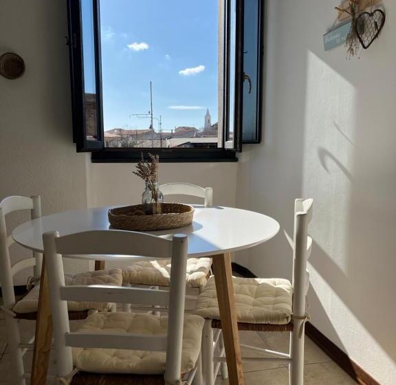 Семейный Номер, Is Scabas Guestrooms