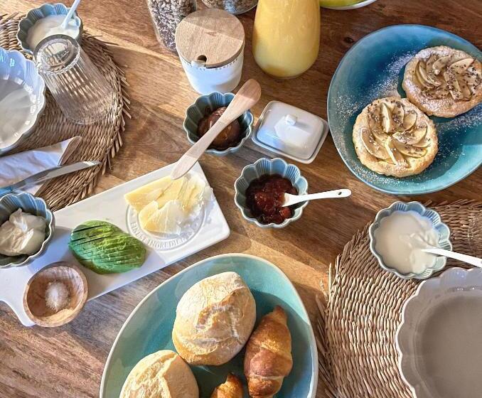 Номер Стандарт Вид на Сад, Is Scabas Guestrooms