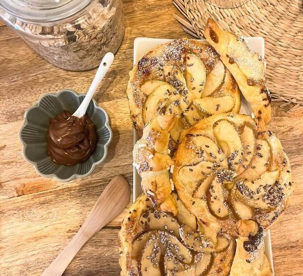 Номер Стандарт Вид на Сад, Is Scabas Guestrooms