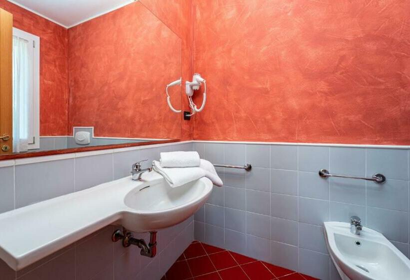 1 Bedroom Apartment Lake View, Residence Primera