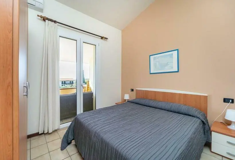 1 Bedroom Apartment Lake View, Residence Primera