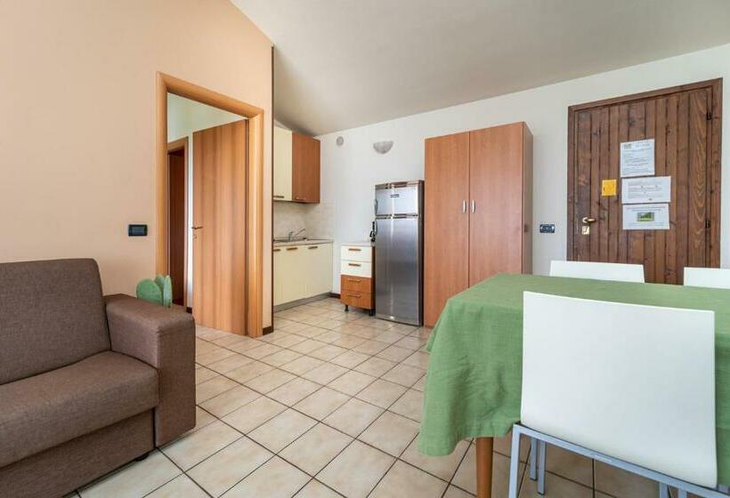 1 Bedroom Apartment Lake View, Residence Primera