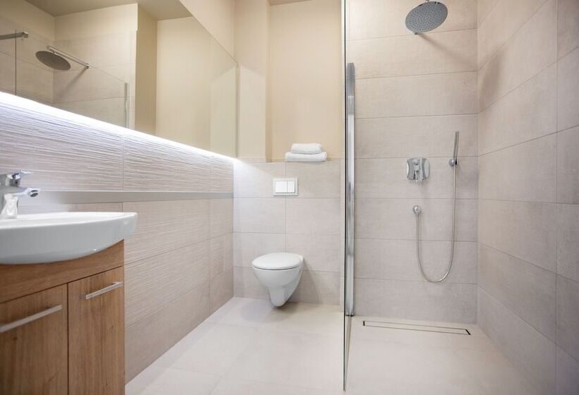 家庭间, Villa Grand Solis