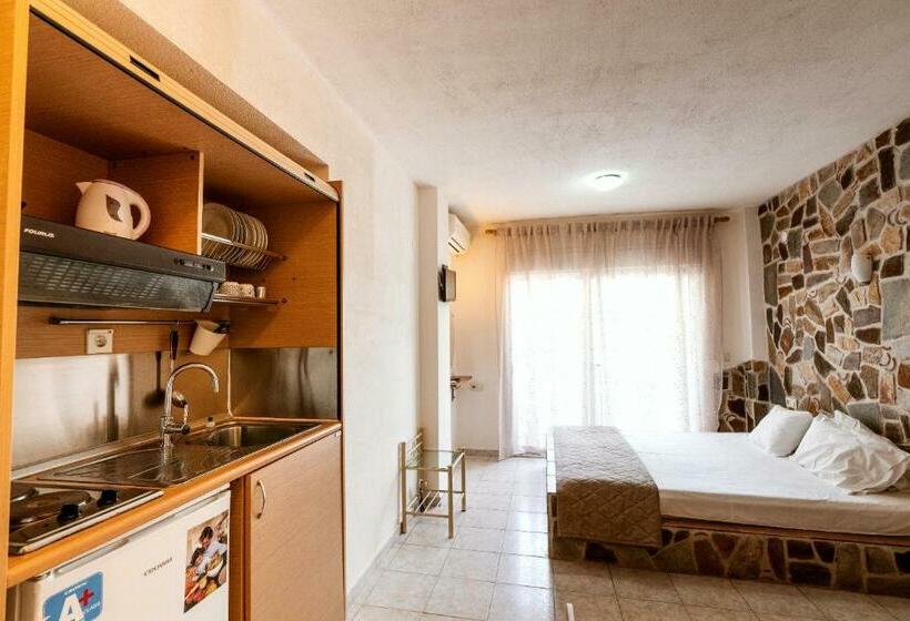 استوديو إقتصادى, Stefanidis Apartments