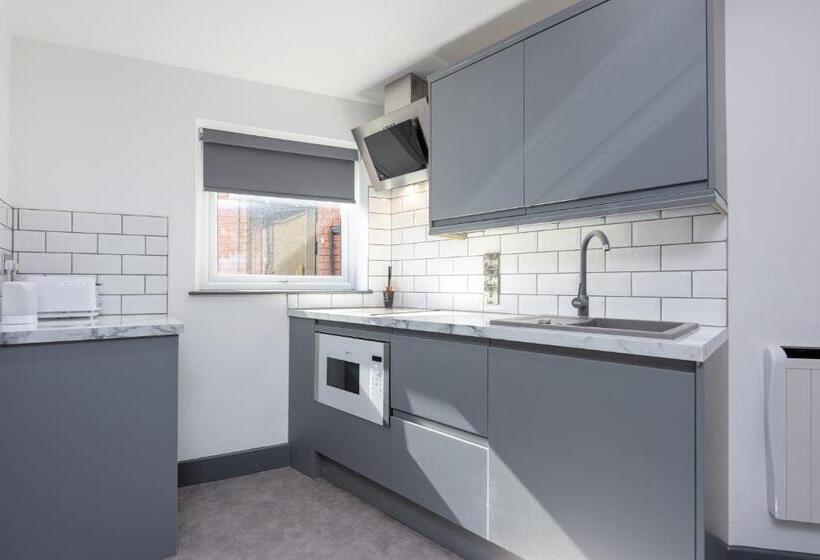 חדר סטודיו סטנדרד, The Stanley