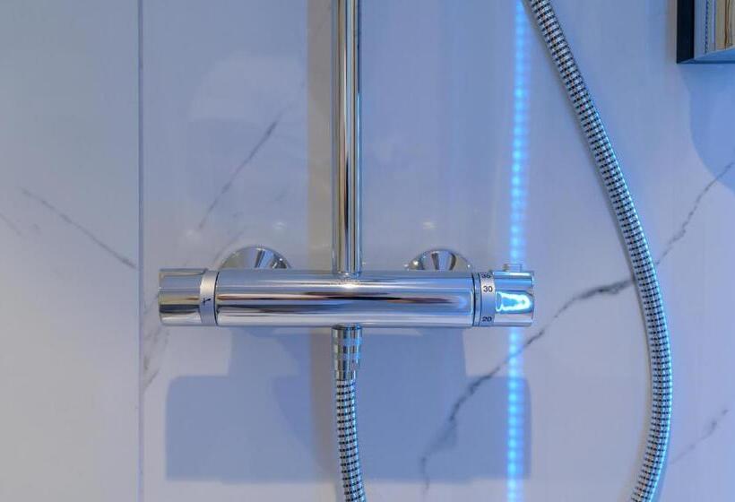 חדר סופריור עם מיטת קינג, The Stanley