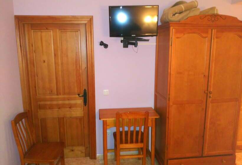 标准单人间, El Roble Hotel Restaurante