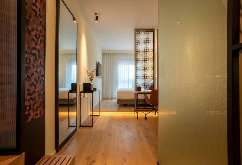 اتاق اجرایی با تخت بزرگ, Paxton Barcelona