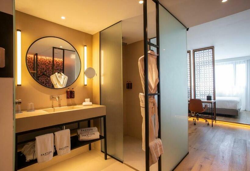 اتاق اجرایی با تخت بزرگ, Paxton Barcelona