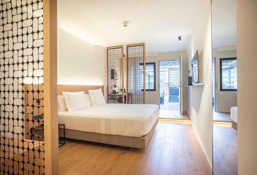 اتاق استاندارد با چشم‌انداز باغ, Paxton Barcelona