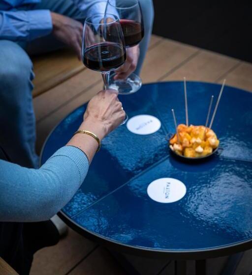 اتاق استاندارد با چشم‌انداز باغ, Paxton Barcelona