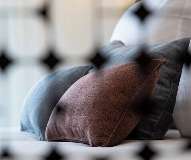 اتاق لوکس, Paxton Barcelona