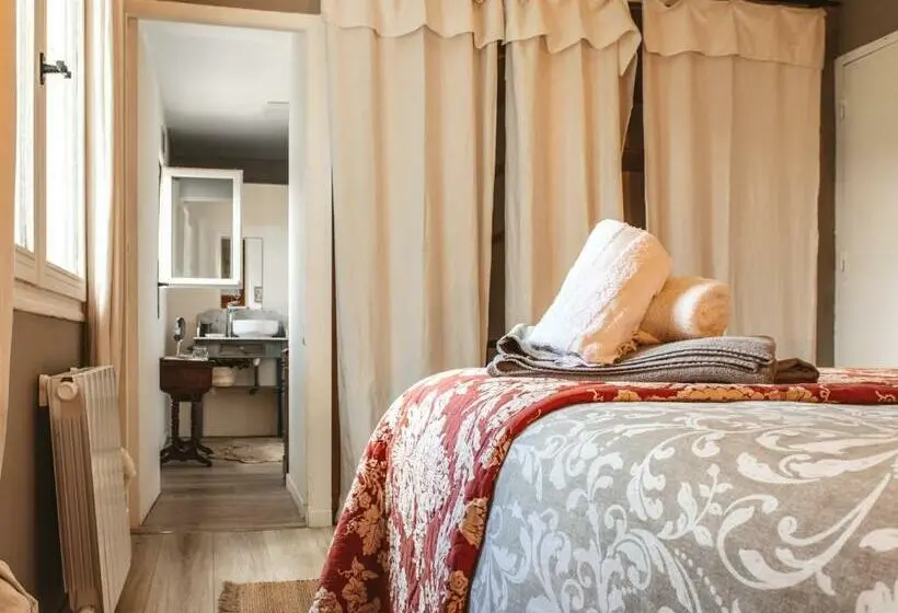 スタンダードルーム, La Petite Auberge De Virginie