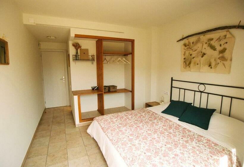 Номер Стандарт с Террасой, Hostal De L Aigua