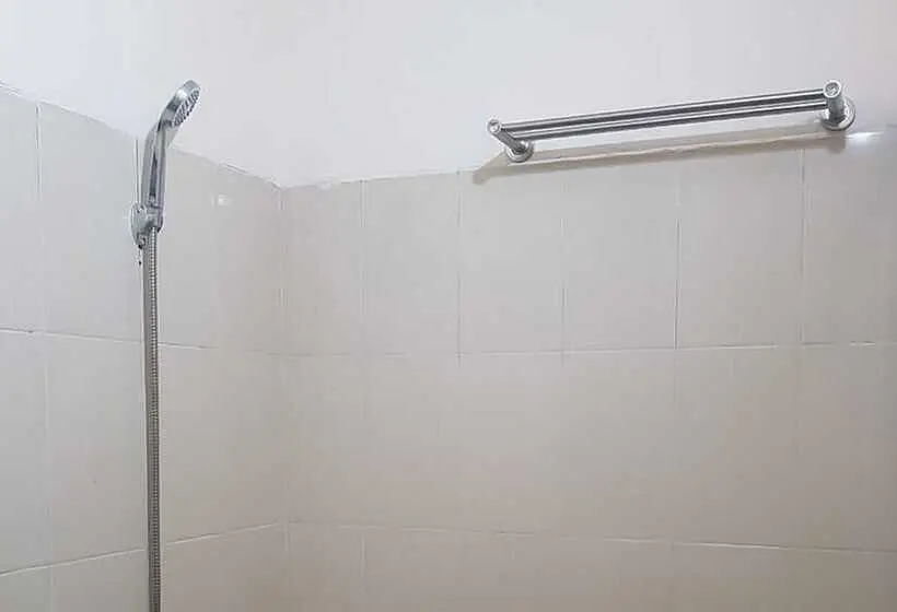 スタンダードルーム, Waringin Residence