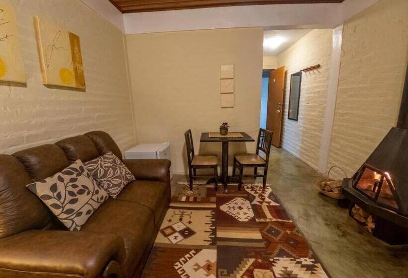 小型套房, Pousada Villaserrana