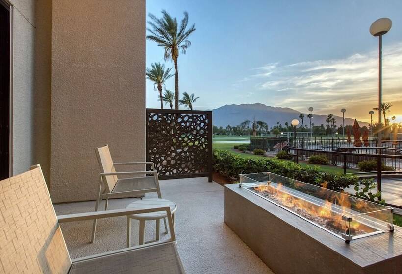 غرفة قياسية سرير مزدوج, Doubletree By Hilton Hotel Golf Resort Palm Springs
