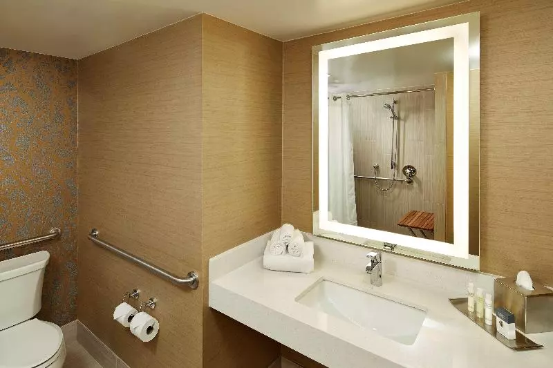 اتاق استاندارد با تخت بزرگ, Doubletree By Hilton Hotel Golf Resort Palm Springs