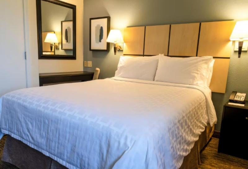 إستوديو قياسى, Candlewood Suites East Lansing, An Ihg