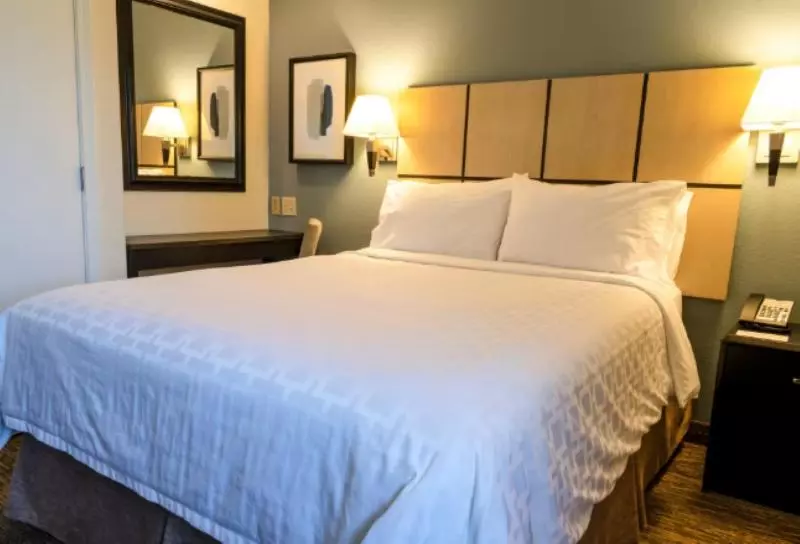 استودیوی استاندارد, Candlewood Suites East Lansing, An Ihg