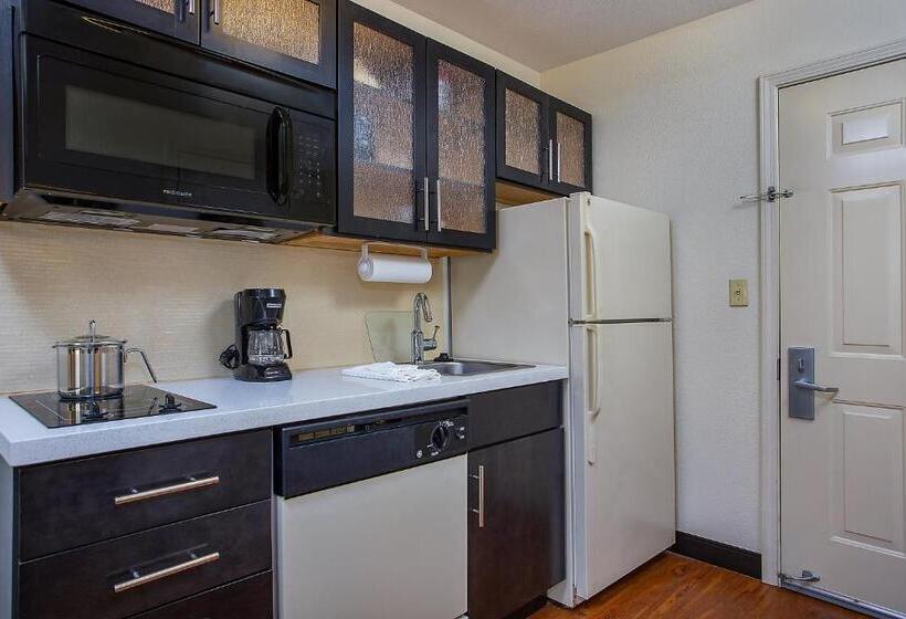 스위트, Candlewood Suites Louisville Airport By Ihg