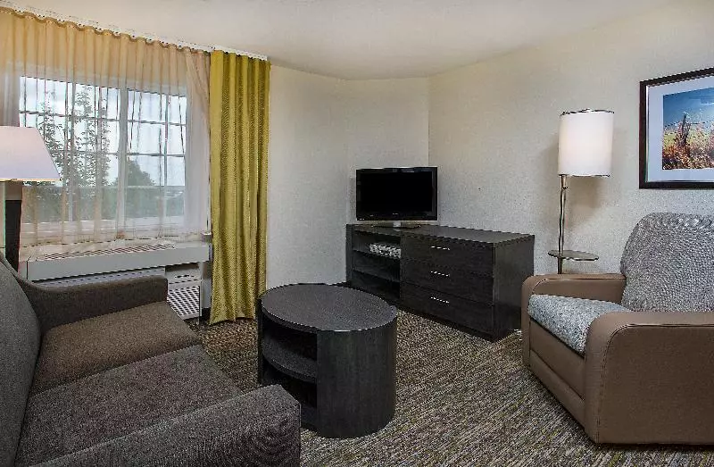 スタンダードスタジオ, Candlewood Suites Louisville Airport By Ihg