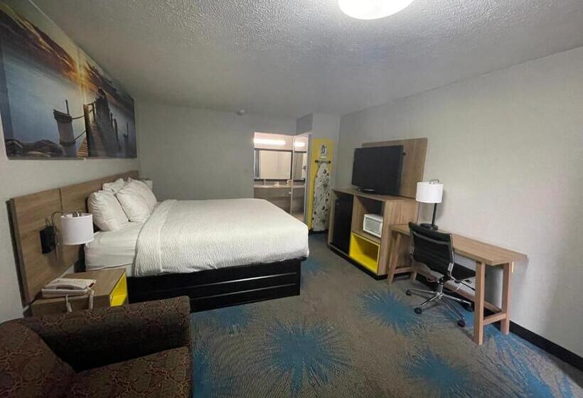 غرفة قياسية سرير كينج, Days Inn By Wyndham Savannah