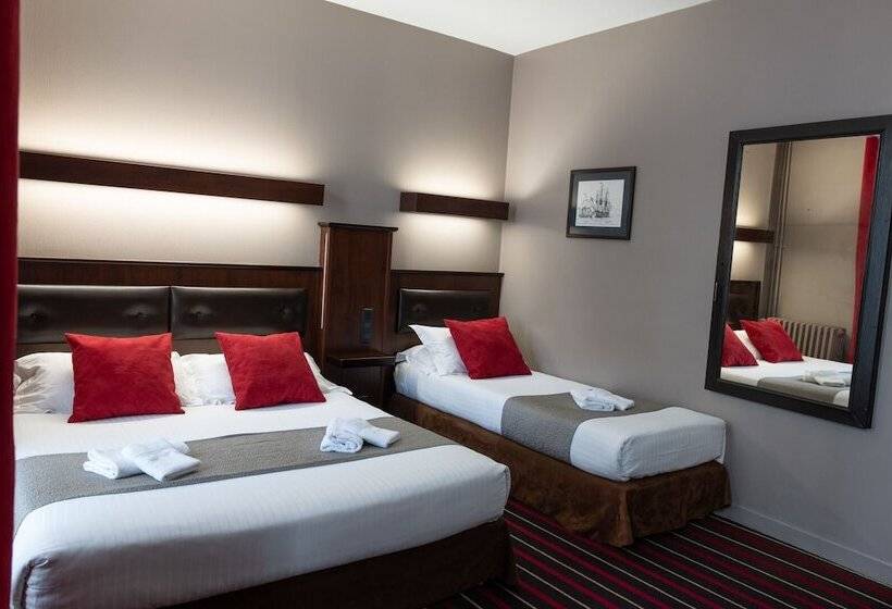 Трехместный Номер Superior, De L'univers