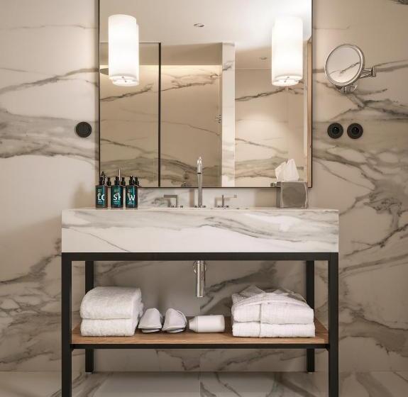 سوییت, Ea Hotel Juliš