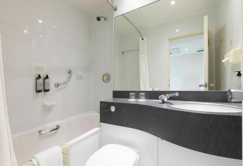 标准间, Holiday Inn Cardiff City, An Ihg