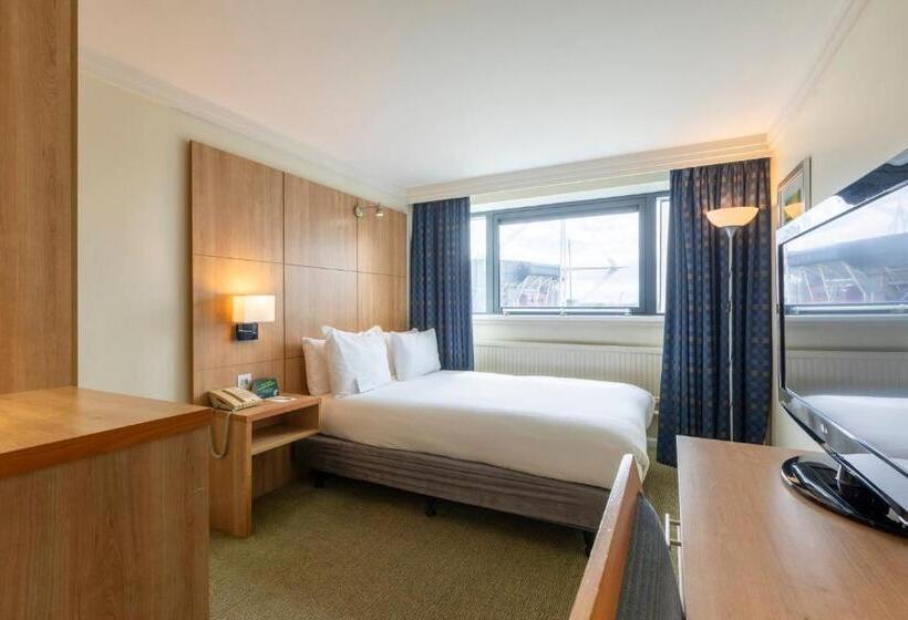 标准间, Holiday Inn Cardiff City, An Ihg