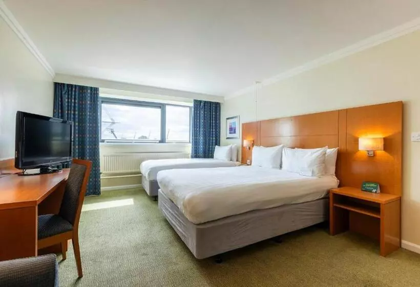 اتاق استاندارد, Holiday Inn Cardiff City, An Ihg