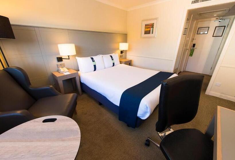 高级大房间, Holiday Inn Cardiff City, An Ihg