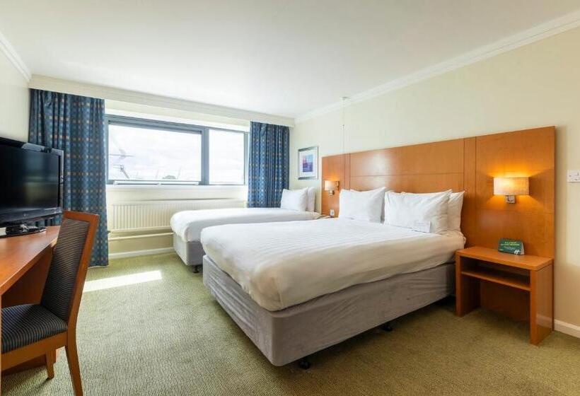 标准间, Holiday Inn Cardiff City, An Ihg