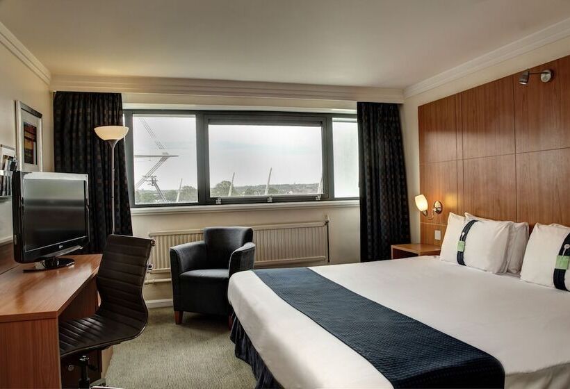 标准间, Holiday Inn Cardiff City, An Ihg