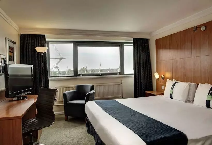 اتاق استاندارد, Holiday Inn Cardiff City, An Ihg