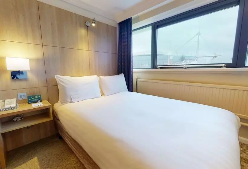 اتاق استاندارد, Holiday Inn Cardiff City, An Ihg