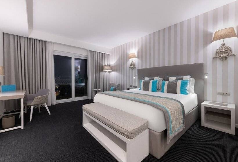 اتاق لوکس با چشمانداز دریا, Juliani Boutique