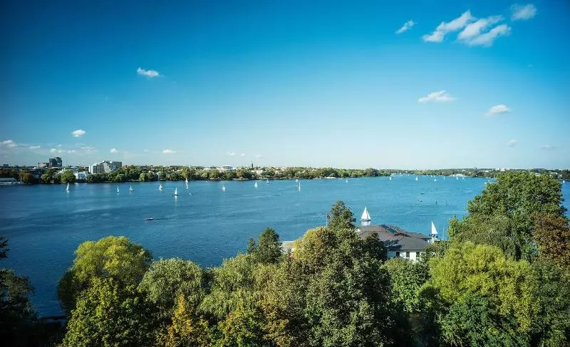 Deluxe-huone Näkymä, Le Méridien Hamburg