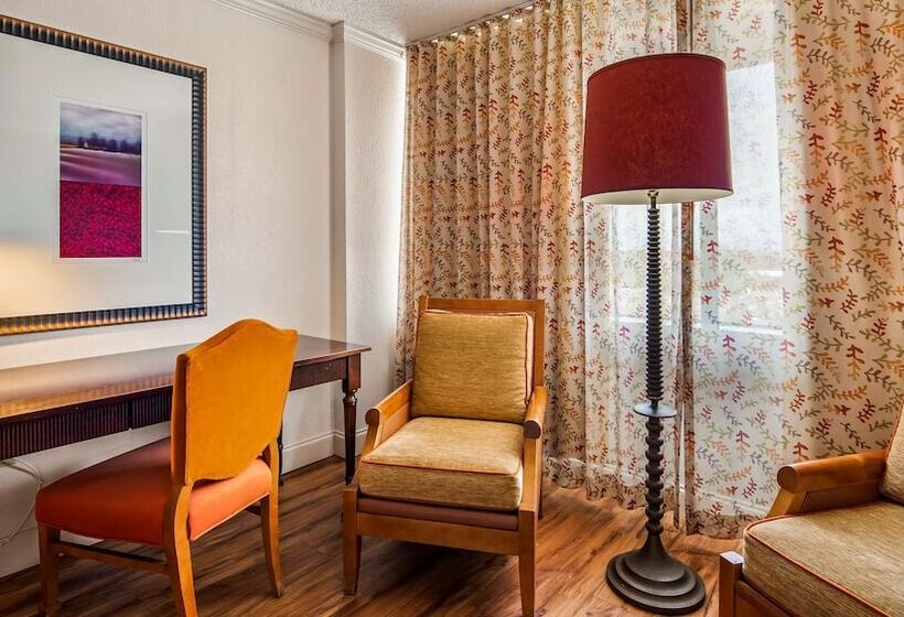 غرفه قياسيه سريرين مزدوجين, Magnolia Bluffs , Bw Signature Collection