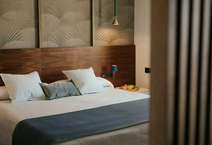 سوییت جونیور با چشم‌انداز دریا, Neptuno Playa & Spa