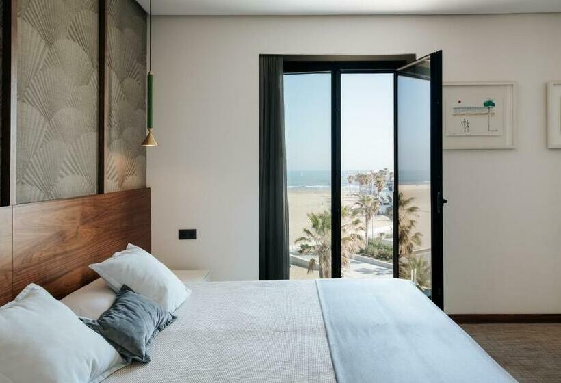 جناح جونيور مطلّ علي البحر, Neptuno Playa & Spa