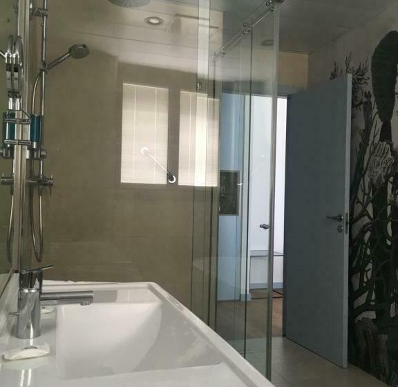 جناح جونيور مطلّ علي البحر, Neptuno Playa & Spa