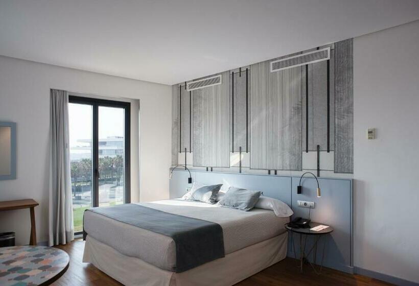 جناح جونيور مطلّ علي البحر, Neptuno Playa & Spa