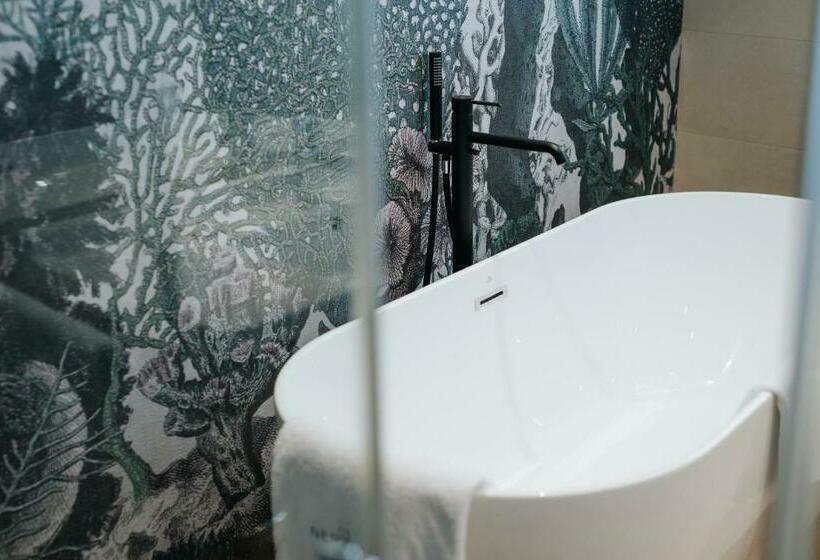 جناح جونيور مطلّ علي البحر, Neptuno Playa & Spa