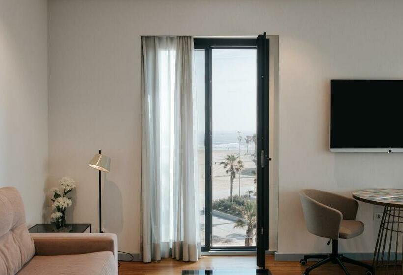 جناح جونيور مطلّ علي البحر, Neptuno Playa & Spa