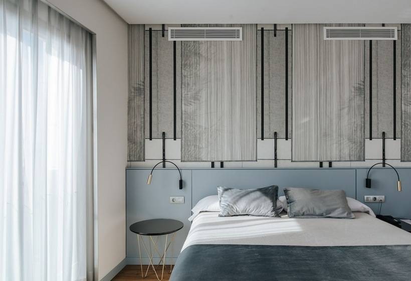 جناح جونيور مطلّ علي البحر, Neptuno Playa & Spa