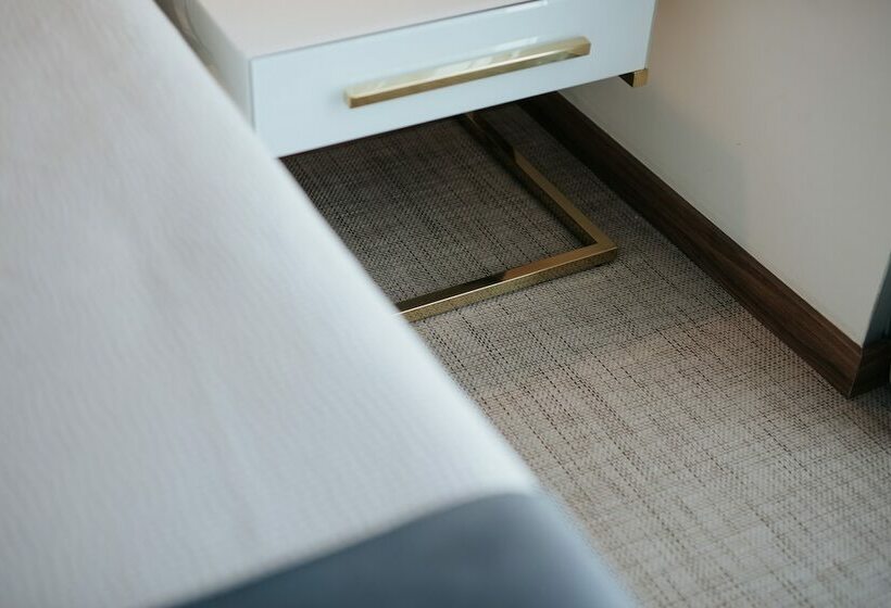 جناح جونيور مطلّ علي البحر, Neptuno Playa & Spa